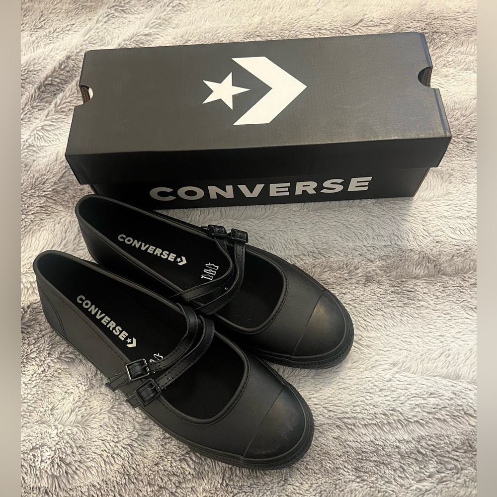 ✨ NEW IN BOX! Converse Chuck Taylor All Star Dainty Mary Jane-Size 11